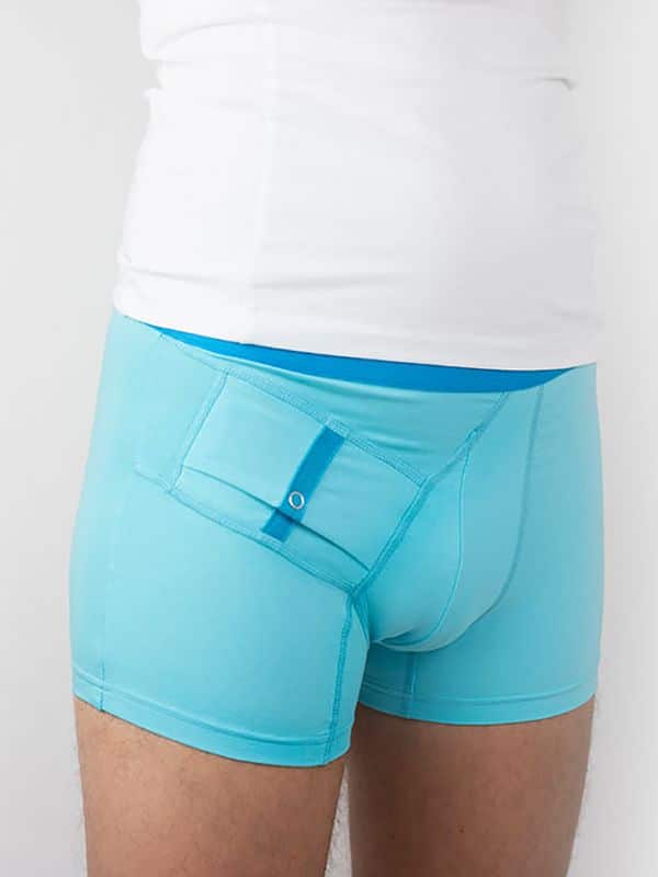 menwithblueboxerswithpockettocarryinsulinpumpdiabetestype1_2